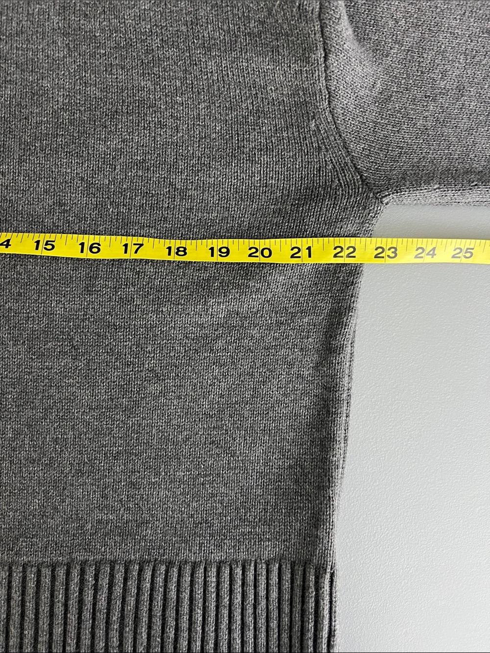 New Everlane The Boxy Sweater in Everyday Cotton Heathered Charcoal in Size M - Picture 9 of 12
